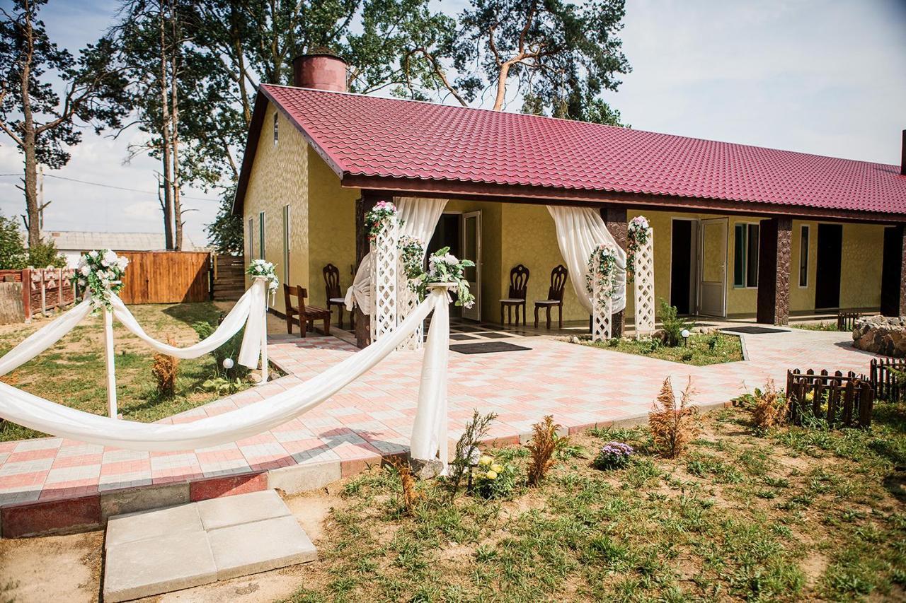 U Listochka Otel Bereza Dış mekan fotoğraf